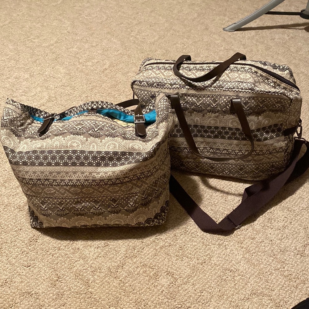 2 travel bags